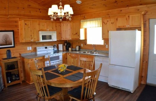 Wasaga Beach Ski Chalet | 2 bedroom luxury private Cabin located in the Lakes of Wasaga Resort