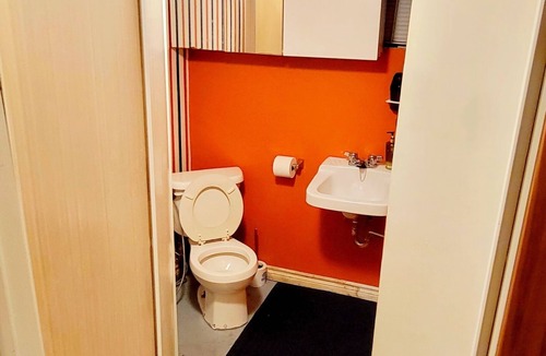 Malton Apartment | 2-Bedroom private basement, Minutes from airport & transit