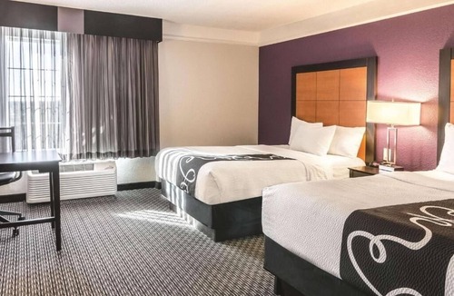 Airport North Hotel | 2 Convenient Rooms w/Breakfast + Complimentary Shuttle | Onsite Pool