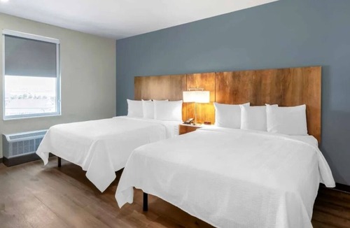 Biggar Hotel | 2 Elegant Units Near Lakes Regional Park - 2.6 mi | Onsite Pool | Free Breakfast