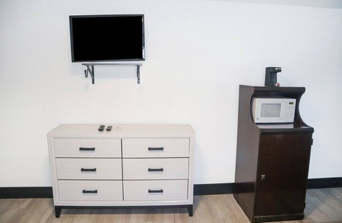 Ronks Apartment | 2 Full Beds | Ronks, PA