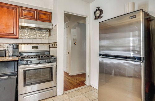 Alden Manor Apartment | 2 Mi to UBS Arena & Belmont Park: Suburban Escape