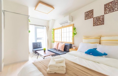 Toshima Apartment | 2 - min to Yomachi. Cost - eff fam rm, 3 - pax. Conv, good eats & shops. Rm 301.