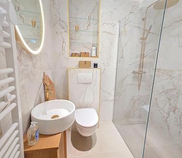 Asnieres-sur-Seine Apartment | 2 Pièces accès par code proche Metro
