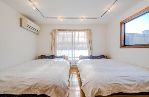 Okubo House | 2 shower rooms #Shinjuku 5 min walk from station ,projector