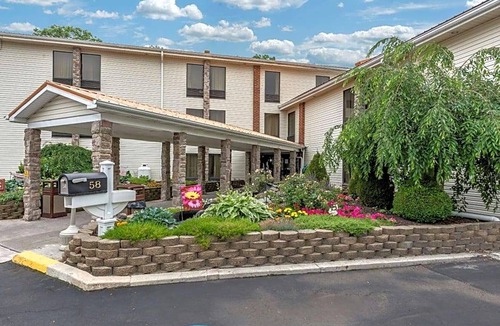 Milnesville Hotel | 2-Star Hotel ∙ Comfort Inn West Hazleton