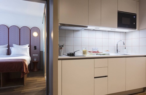 20th Arrondissement Apartment | 2 Suites Sharing a Kitchen In Gambetta Paris