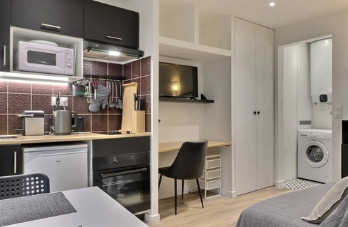 Saint-Germain-des-Pres Apartment | 20 m² Apartment ∙ 2 guests