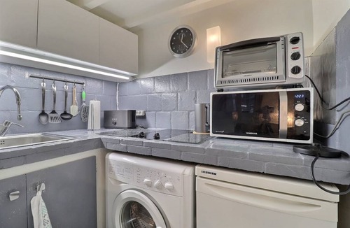 Saint-Germain-des-Pres Apartment | 20 m² Apartment ∙ 1 bedroom ∙ 2 guests