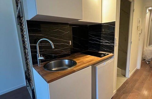 Neuilly-sur-Seine Apartment | 20 m² Apartment ∙ 1 bedroom ∙ 2 guests