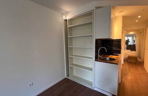 Neuilly-sur-Seine Apartment | 20 m² Apartment ∙ 1 bedroom ∙ 2 guests