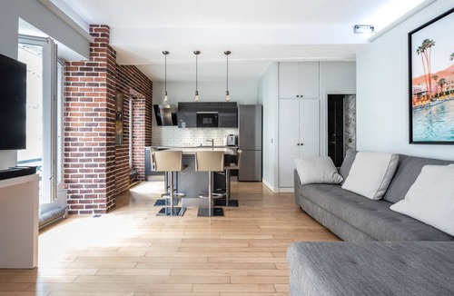 9th Arrondissement Resort | 20 m² Private room ∙ 1 bedroom ∙ 2 guests