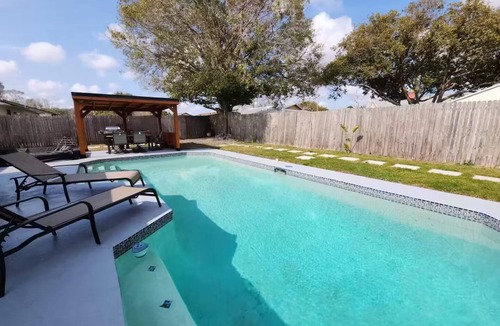 Mill Run House | 20 min to Disney your private oasis gateway!