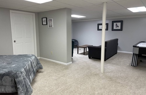Julian House | 20 minutes from Penn State! Private entrance, cozy living space.