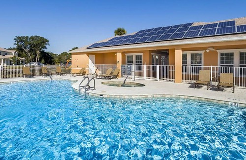 Four Corners House | 200 m² House ∙ 3 bedrooms ∙ 8 guests