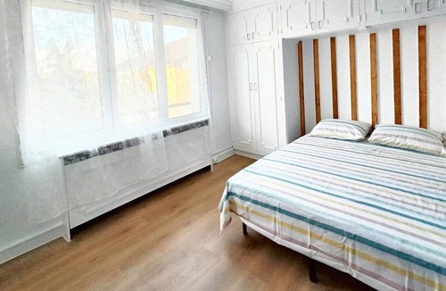 Bondy House | 200 m² House ∙ 5 bedrooms ∙ 10 guests