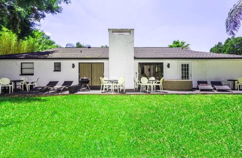 Saddlebrook Villa | 200 m² Villa ∙ 6 bedrooms ∙ 16 guests