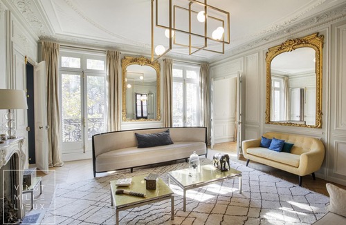 L'Europe Apartment | 200 sqm Napoléon III style - Modern Chic - 3 bedrooms - Champs Elysées