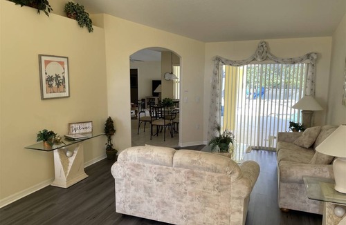Tuscan Ridge House | 201 m² House ∙ 4 bedrooms ∙ 11 guests