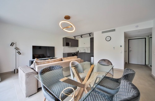 La Varenne Saint-Hilaire Apartment | 202 69 Blue Nights Appartement Appartement de Luxe