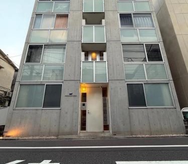 Higashinippori Apartment | 202Room,7-minute walk from Uguisudani Station located on the 2nd floor of an apartment-style building Twin room No elevator