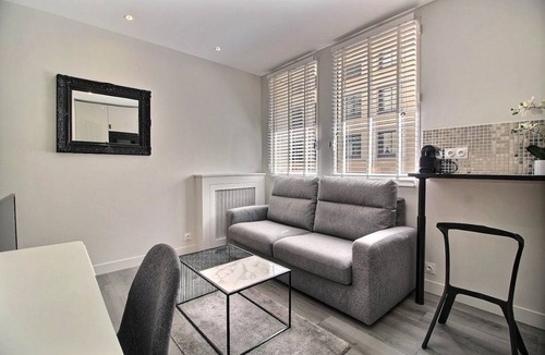 Champs-Elysees Apartment | 22 m² Apartment ∙ 1 bedroom ∙ 2 guests