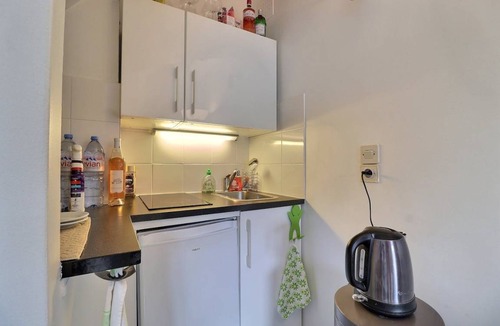 Neuilly-sur-Seine Apartment | 22 m² Apartment ∙ 1 guest