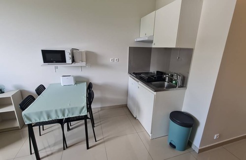 Montfermeil Apartment | 22 m² Studio flat ∙ 1 bedroom ∙ 3 guests