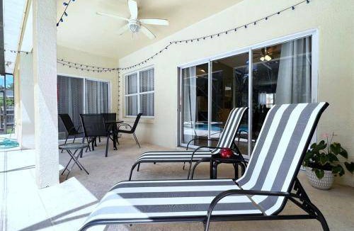 Crescent Lakes House | 221 m² House ∙ 1 bedroom ∙ 10 guests