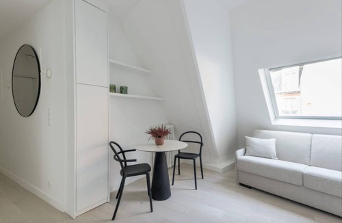 Saint-Germain-des-Pres Apartment | 23 m² Apartment ∙ 1 guest