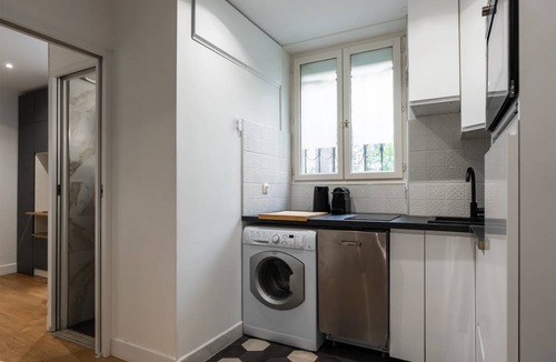 17th Arrondissement Apartment | 23 m² Apartment ∙ 1 bedroom ∙ 2 guests