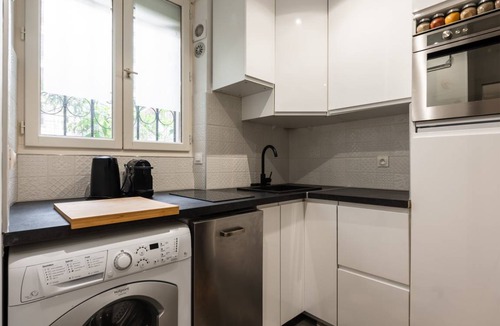 17th Arrondissement Apartment | 23 m² Apartment ∙ 1 bedroom ∙ 2 guests