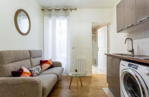 Les Puces de Saint-Ouen Apartment | 23 m² Apartment ∙ 1 bedroom ∙ 2 guests