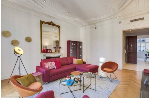 Champs-Elysees Apartment | 230 m² Apartment ∙ 4 bedrooms ∙ 8 guests