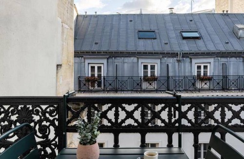 8th Arrondissement Hotel | 24 m² Hotel ∙ 127 guests