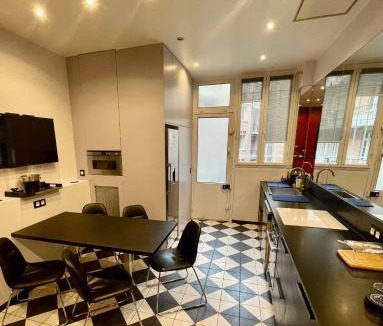 Ternes Apartment | 240 m² Apartment ∙ 4 bedrooms ∙ 10 guests