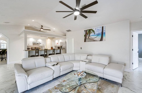 Gulf Cove House | 243 m² House ∙ 4 bedrooms ∙ 8 guests
