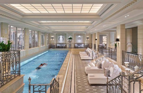 Champs-Elysees Hotel | 245 m² Hotel ∙ 2 bedrooms ∙ 127 guests
