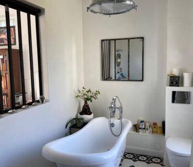 Villiers-sur-Marne Bed & Breakfast | 25 m² Bed and breakfast ∙ 2 guests