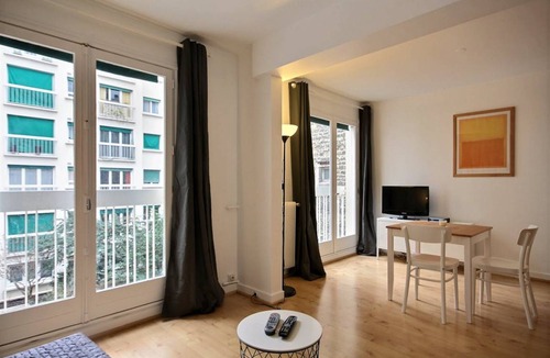 Neuilly-sur-Seine Apartment | 25 m² Apartment ∙ 2 guests