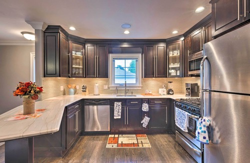 Glen Cove Apartment | 25 Mi to NYC: Cozy Long Island Apt Near Transit