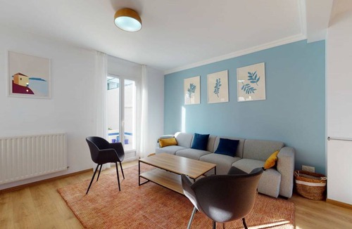 Suresnes Resort | 250 m² Private room ∙ 1 bedroom ∙ 2 guests