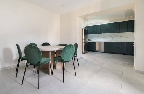 Champs-Elysees Apartment | 250m2 of Pure Parisian Magic –Eiffel Tower & Seine Vistas by the Champs-Élysées