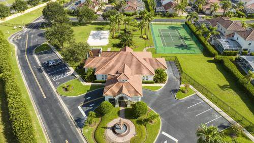 Tuscan Hills House | 260 m² House ∙ 4 bedrooms ∙ 12 guests