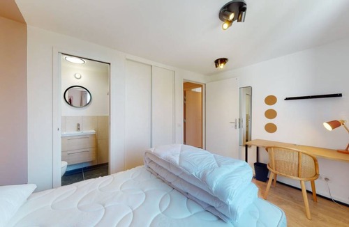 Montreuil Resort | 260 m² Private room ∙ 1 bedroom ∙ 2 guests
