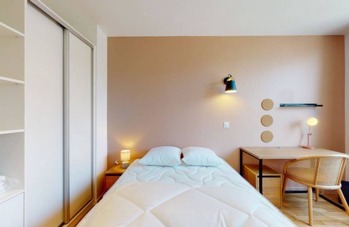 Montreuil Resort | 260 m² Private room ∙ 1 bedroom ∙ 2 guests