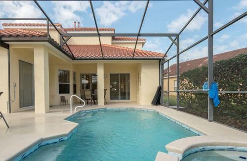 Tuscan Hills House | 268 m² House ∙ 5 bedrooms ∙ 10 guests