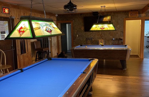 Alban Resort | 27 French River Rooms