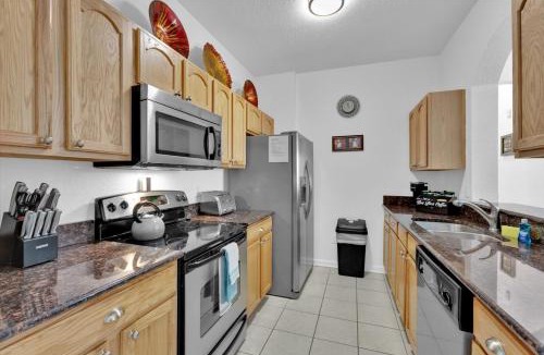 Windsor Hills House | 2785 Almaton #304