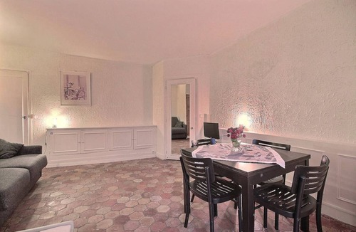 Saint-Germain-des-Pres Apartment | 28 m² Apartment ∙ 2 guests